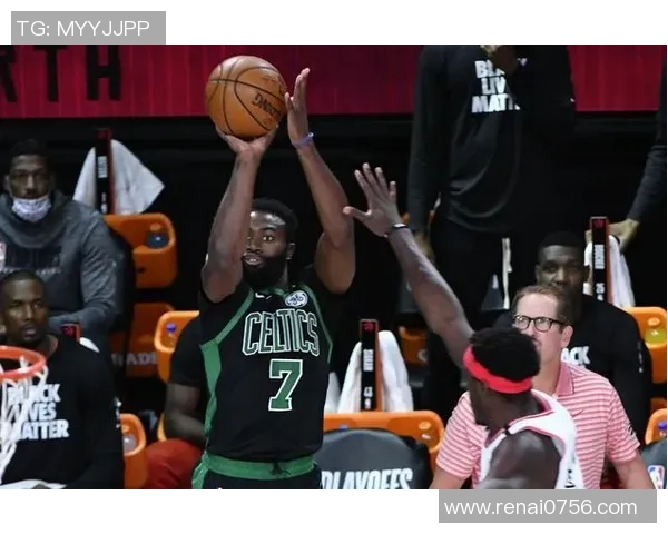 猛龙与勇士第六场精彩对决录像回放全程回顾与精彩瞬间分析 猛龙与勇士第六场精彩对决录像回放全程回顾与精彩瞬间分析